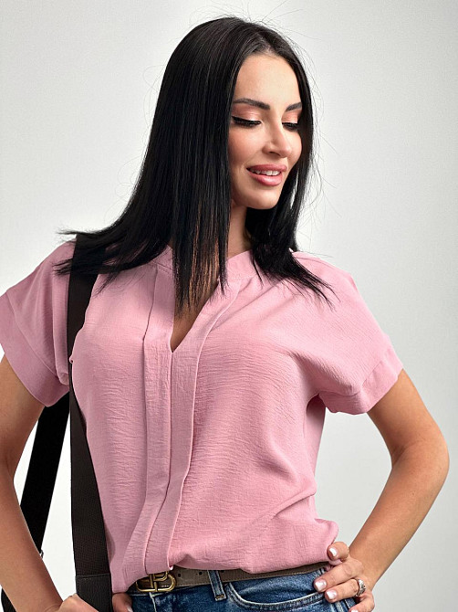 Однотонная летняя блуза 