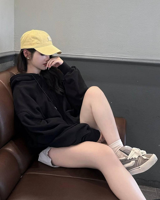 Женское теплое оверсайз худи на молнии трехнитка на флисе Черный Одесса - изображение 3