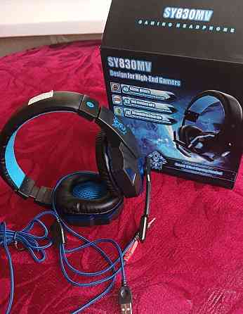 Навушники з мікрофоном. Київ