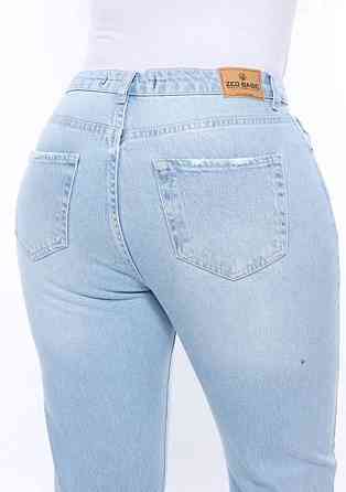 Жіночі класичні світло-блакитні джинси батал денім Одеса