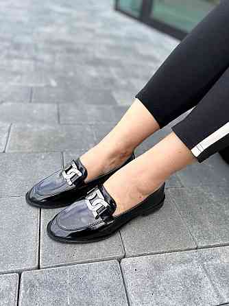 VIKA Туфли женские VIKA черные эко-лак размер 36 (A700-22) Коломия