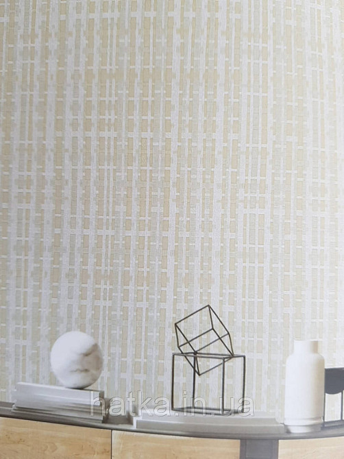 Шпалери метрові вінілові на флізелін AdaWall Beta метрові структурні смуги під соломку бежеві молочні Київ - фото 1