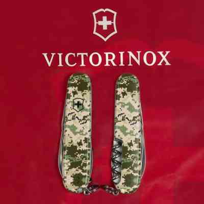 Нож Victorinox Spartan Army 91 мм Піксель (1.3603.3_W3940p) Винница