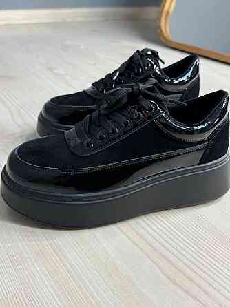 Кеды женские Hengji 536-9 комбинированные из замши и лаковой кожи на платформе черные, 38, 24,5 см Киев