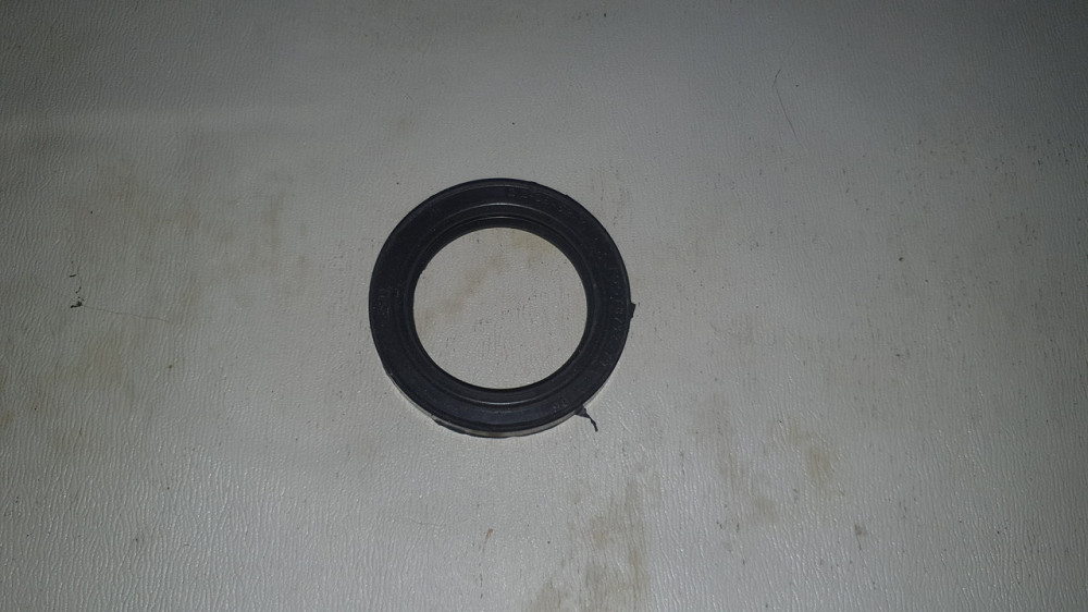 Сальник (манжета армированная) 38х52х7 мм. Харьков - изображение 1