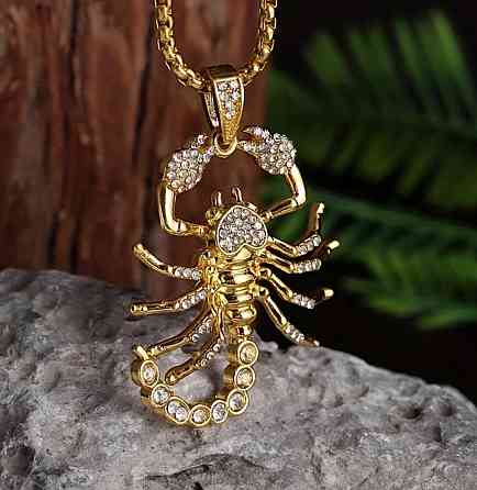 Подвеска скорпион на цепочке золотая, кулон знак зодиака Скорпион со стразами Киев