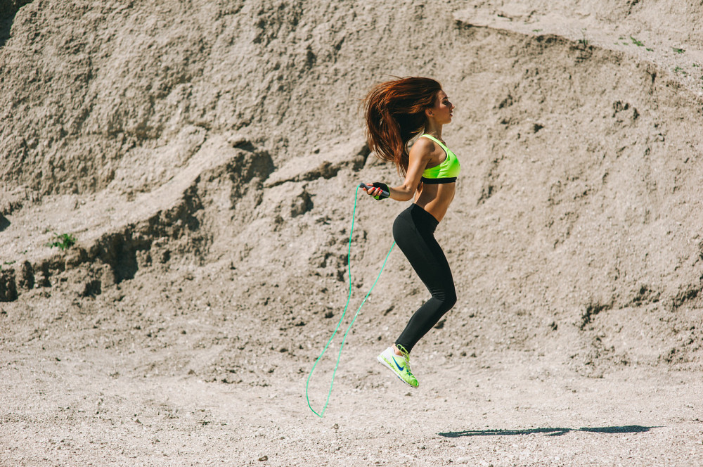 Скакалка спортивна PowerPlay 4204 Classic Jump Rope Зелена (2,7m.) Київ - фото 9