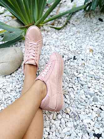 No brend Кросівки жіночі пудра (весна-осінь, еко-замша) (1510) лише 40р. Коломыя