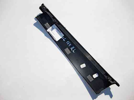 Mercedes-Benz  A1646903587 Вертикальна накладка скла задніх лівих дверей ML W164 Одесса