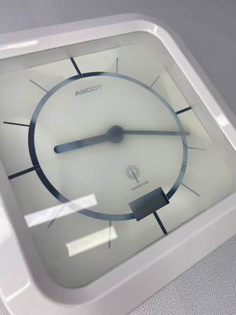 Б\в ASCOT Радіобудильник Низький рівень шуму Дисплей для температури °C, дати Київ
