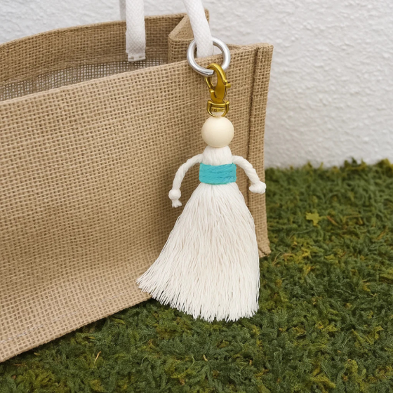 Набор макраме для рукоделия и плетения брелока 