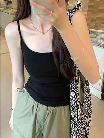 Женская базовая майка на тонких бретелях из вискозы Черный Одесса