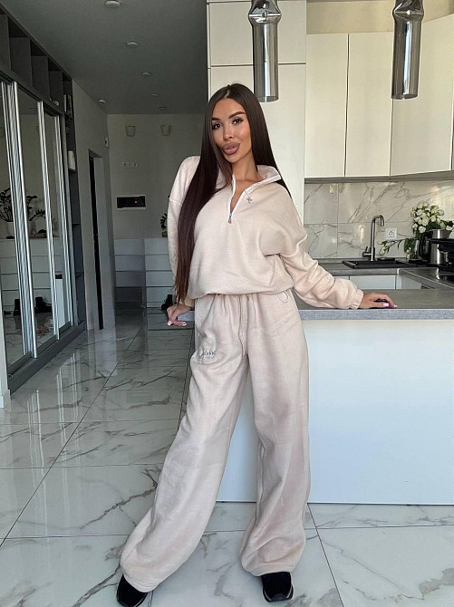 Жіночий костюм з фліс-полару, з вишивкою Одеса - фото 9