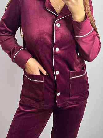 Костюм из плюшевого велюра на пуговицах с двумя карманами Бордовый S Харьков