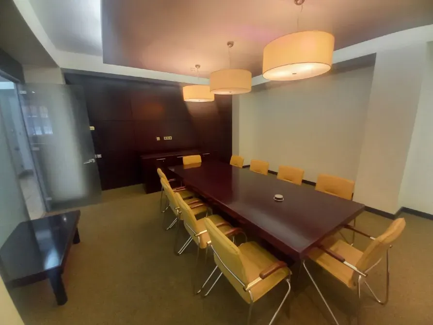 Красивый офис в центре города. Есть генерация электроэнергии .Безопасность 24\7 Днепр - изображение 1