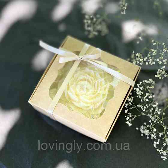 Подарочная свеча пион из натурального воска, ручная работа Ирпень