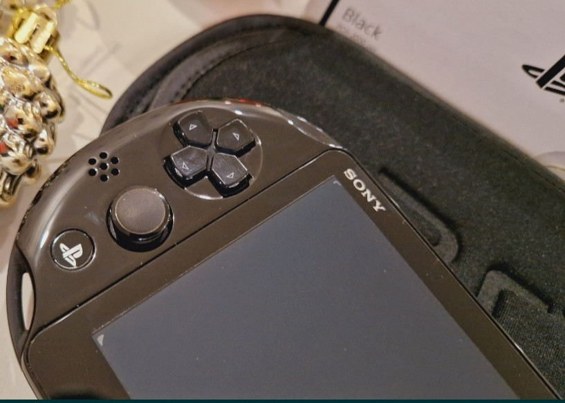 Приставка SONY PlayStation Vita Slim 64Gb. Киев - изображение 3