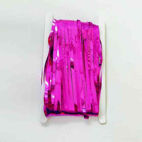 Дождик для фотозоны 1 м на 1 м малиновый Киев