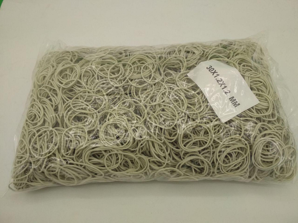 Банківська Гумка No30 (біла)*1,2 мм 1 кг "Plast" (1 пачка) Харків - фото 4