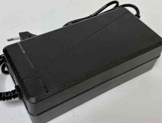 Зарядний пристрій 60V (67.2V) 5A Київ