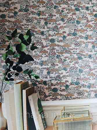 Шпалери вінілові Lutece Melody 51196803 квіти листя польові маленькі на рожевому тлі Київ