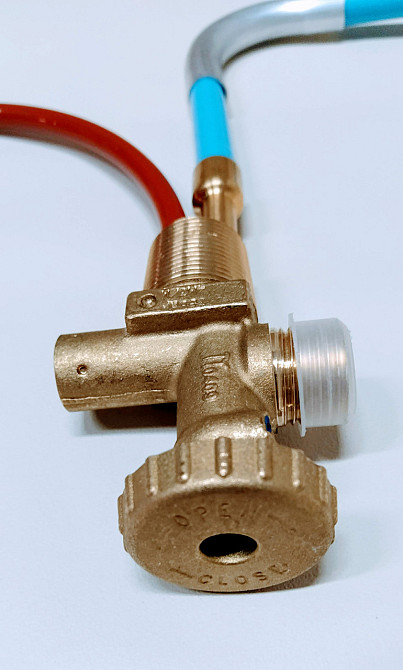 Вентиль CAVAGNA з сифонними трубками для газових пропанових балонів автонавантажувачів Київ - фото 3