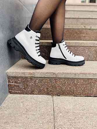 Без бренда Жіночі черевики ASTINI білі шкіра натуральна зимові (5178) Коломия