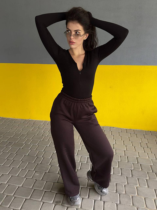 Женский стильный базовый лонгслив трикотаж Джерси Черный Одесса - изображение 4