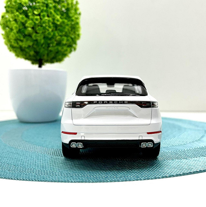 Машина Welly Nex Porsche Cayenne 1:24 інерційна відкриваються двері Вид 1 Біла (24092W) Чернигов - изображение 9