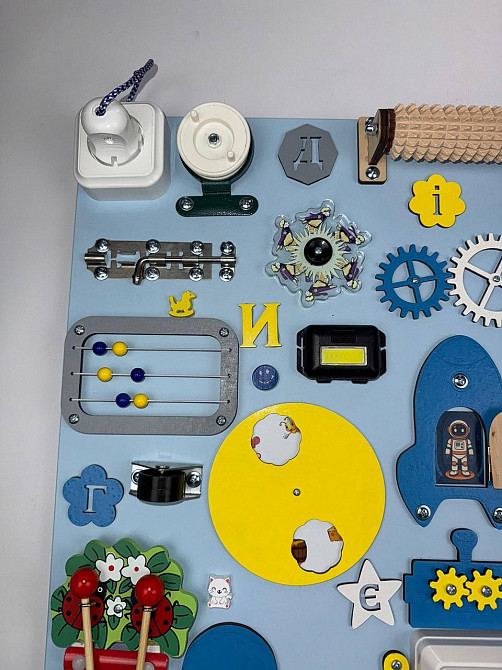 Игрушки от 6 месяцев для развития мелкой моторики Доска для мальчика 50x60 Бизиборд развивающая деревянная игрушка Монтессори Тернополь - изображение 5