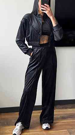 Женский плюшевый костюм тройка: кофта топ и штаны велюр Черный, 42/44 Одесса
