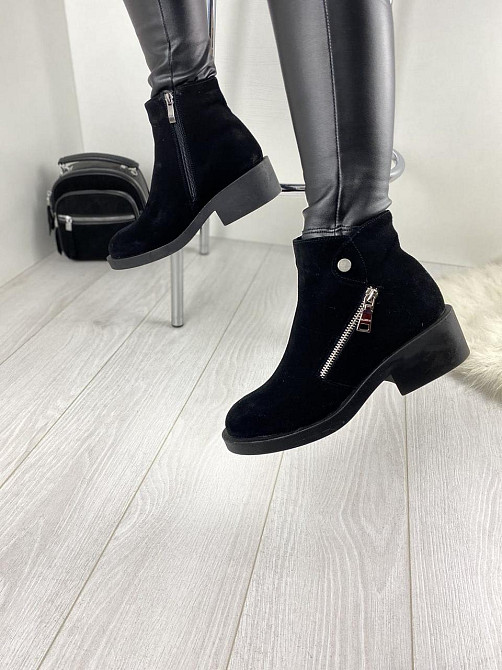 Черевики жіночі D and V чорні замшеві зимові висота 11см розмір 38 (2197) Коломия - фото 1