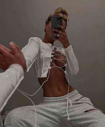 Жіночий стильний привабливий топ із довгим рукавом на шнурівці рубчик мустанг Молочний, 44/46 Одеса