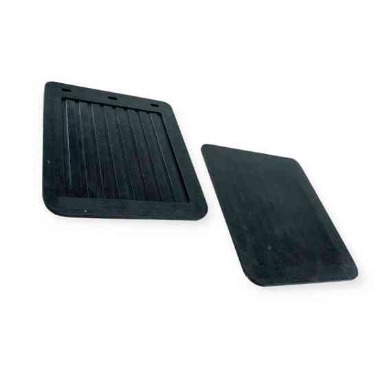 Бризговик універсальний на причіп Мукачево