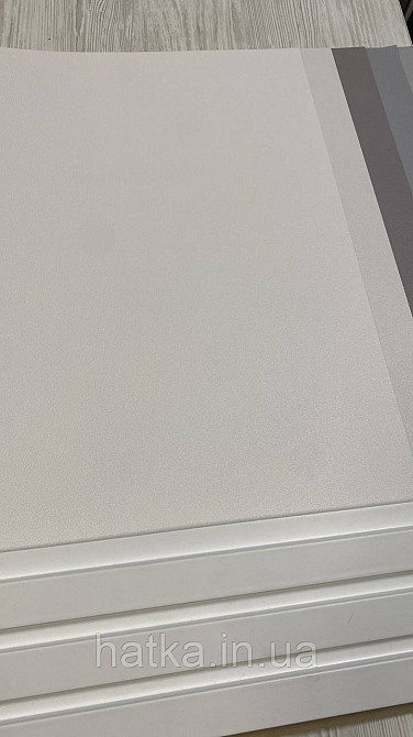 Шпалери метрові вінілові на флізеліні A.S.Creation Elite of Shades1.06x10 однотон білий із персиковим відтінком Київ - фото 3
