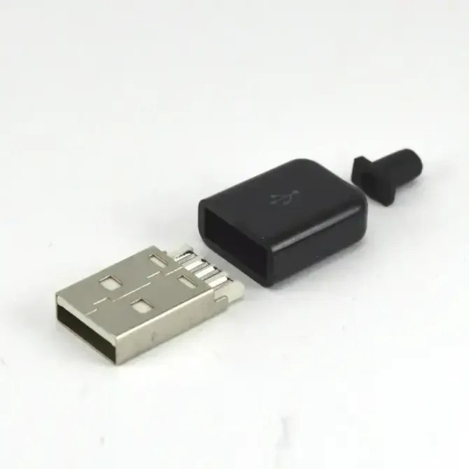 Штекер USB тип A під шнур, бакеліт, чорний Полтава - фото 1