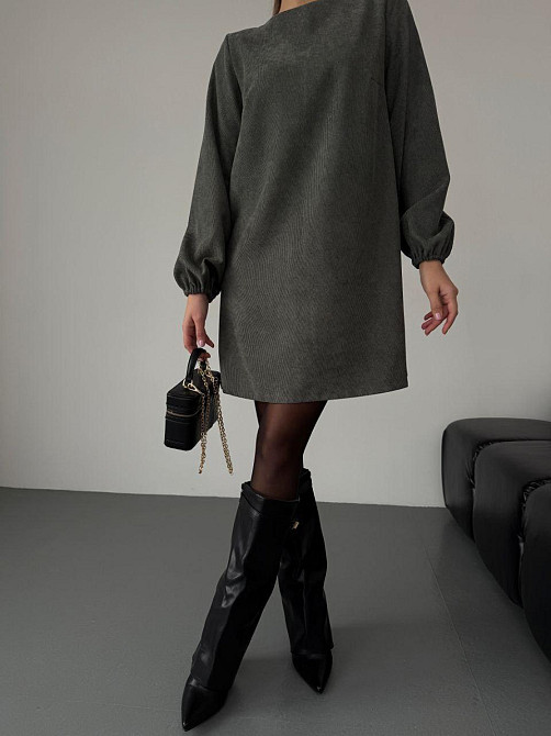 Женское базовое платье свободного кроя с объемными рукавчиками микровельвет Хаки, 50/52 Одесса - изображение 5