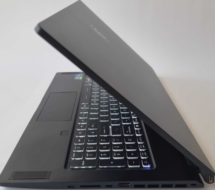 MSI Greator 17 i7 11800H/RTX3080 16Gb/RAM16GB/ SSD1TB/UHD4k Ноутбук Киев - изображение 3