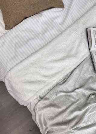 Плед двосторонній 155х200 см (+-5см) рельєфний із штучною овчиною Кремовий з білим (87-074) Київ