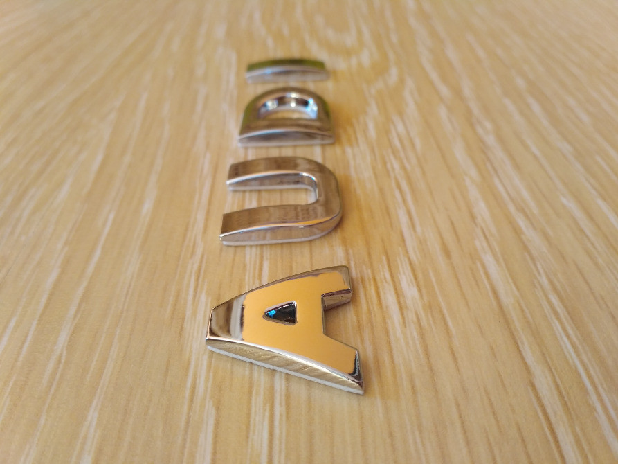 Металеві літери Audi Ауді на кузов авто не іржа Київ - фото 7