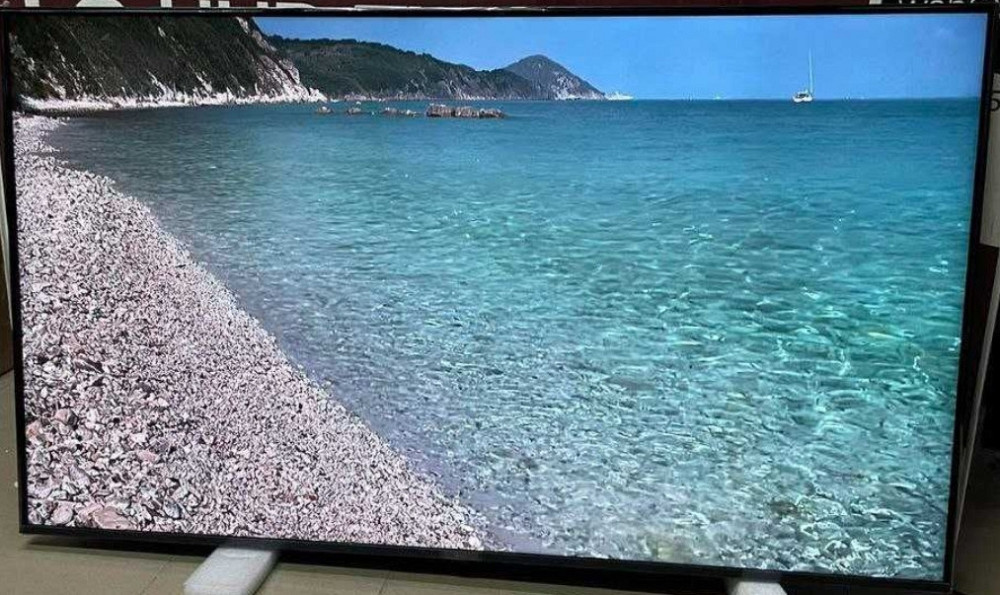 Телевизор Безрамный: 55