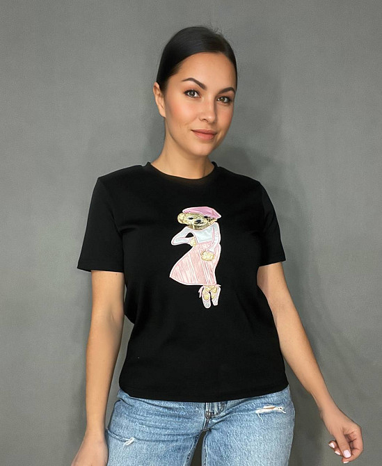 Футболка женская A-N 26009 нашивка мишка балерина впереди однотонная средняя длина базовая one size, черный, one size Киев - изображение 1
