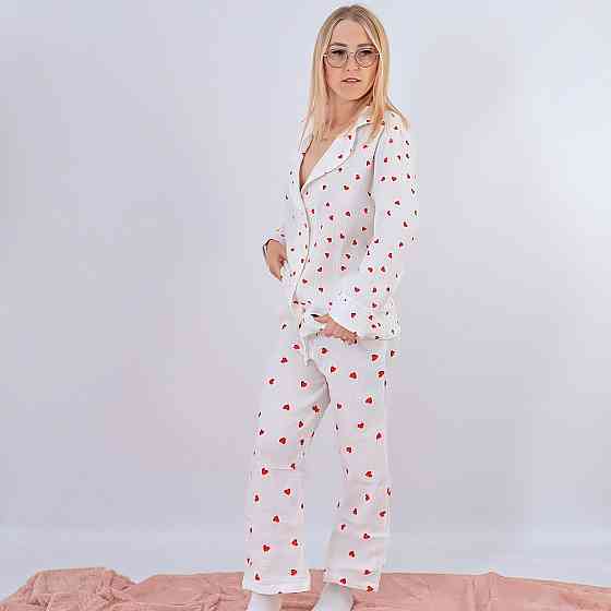 Муслінова жіноча піжама біла з червоними сердечками сорочка+штани Кам'янець-Подільський