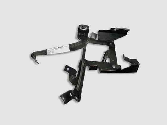 Mercedes-Benz  A1645451840 Кронштейн блоку керування двигуна OM629 V8 4.0 cdi OM642 V6 3.0 ML W164 GL X164 Одеса