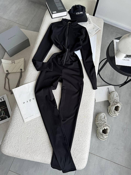 Женский утепленный облегающий комбинезон на молнии в черном цвете микродайвинг на флисе Одесса - изображение 2