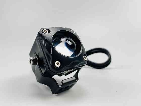 Економічний прожектор для мотоцикла, Двоколірні світлодіодні протитуманки Фара LED квадратна 20W Мукачево