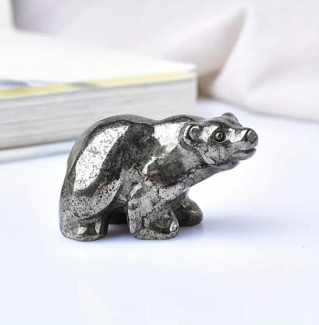 Фігурка ведмедя з натурального піриту 45 мм | Кам’яна статуетка полярного ведмедя для декору та пода Київ - фото 1