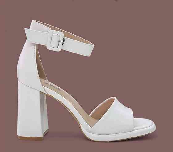 VIKA Стильні жіночі босоніжки літні з відкритим носком, на підборах VIKA 65-4 еко-шкіра білі р. Коломия