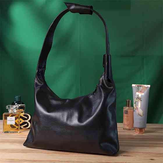 Практична жіноча сумка на плече з гладкої натуральної шкіри Shvigel 22828 Чорна Київ