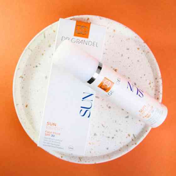 Зволожувальний флюїд для захисту від ультрафіолету Sun Expert Face Fluid SPF 30 Dr.Grandel, 50 мл Дніпро